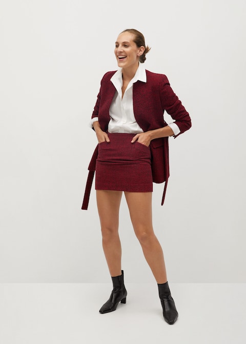 how to style an oversize shirt - with skirt