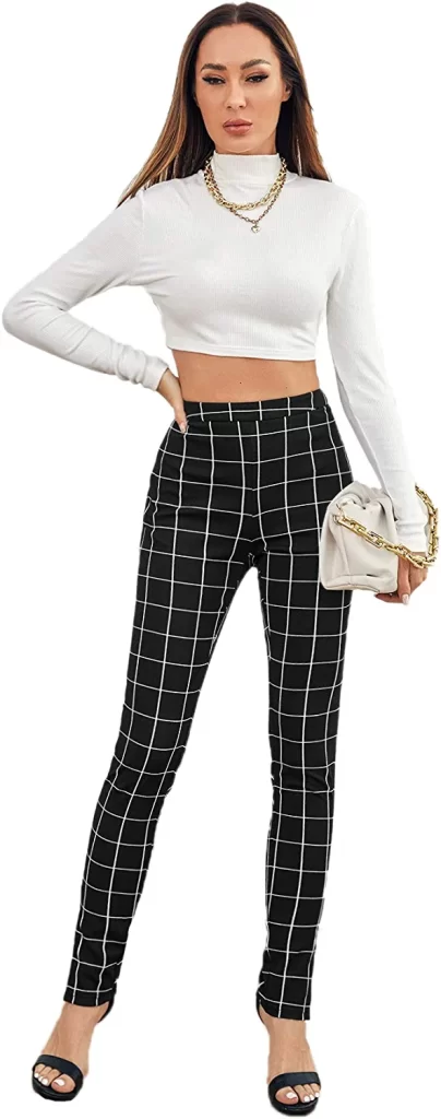 leggings + crop top in cute summer outfit ideas