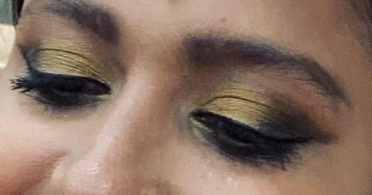 gold smokey eye in different types of eyeliner styles
