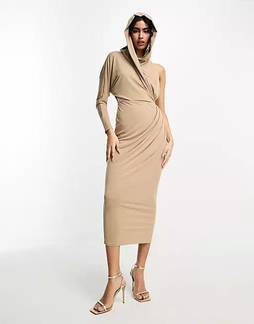hood dress in fall winter 2023 fashion trends