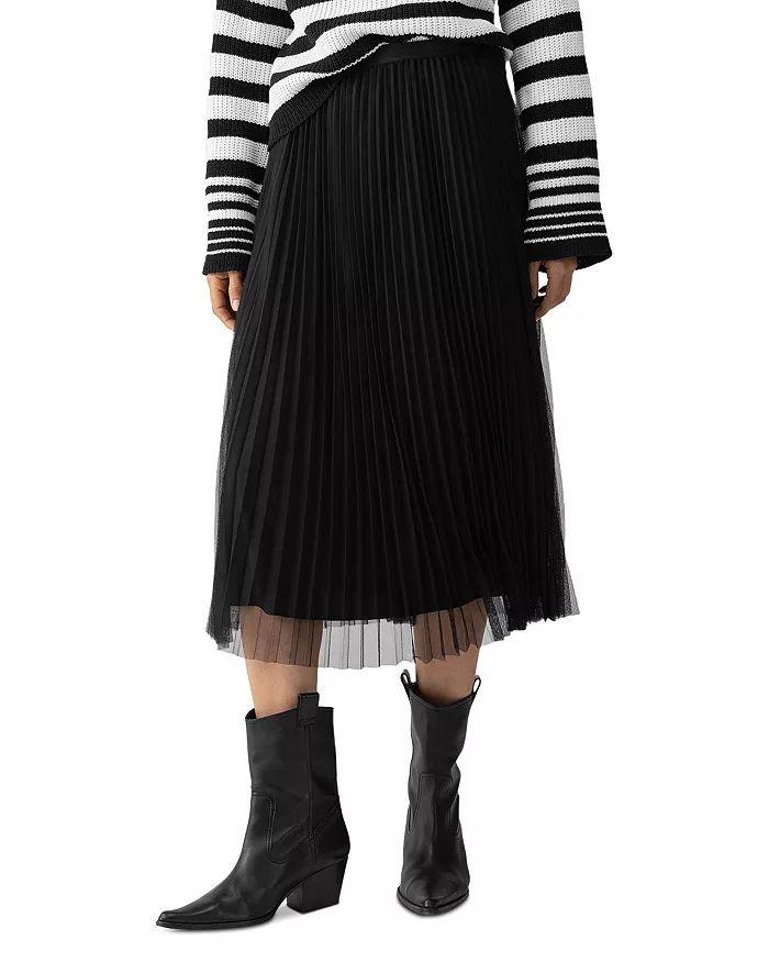 black pleated skirt - how to style and wear pleated skirts