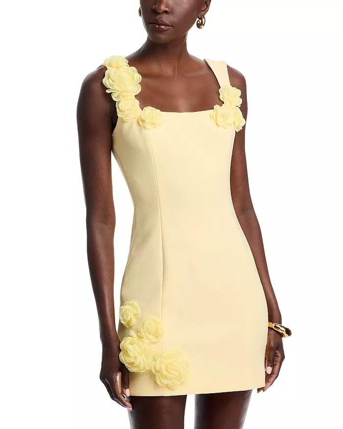 flower applique dress - spring summer 2025 fashion trends