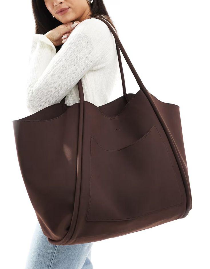 oversized bags in trending bags 2025 for Spring Summer