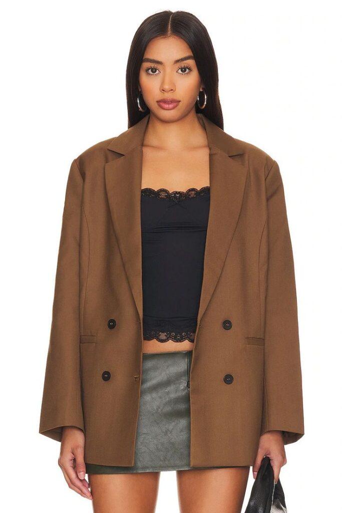 oversized blazers - spring summer 2025 fashion trends